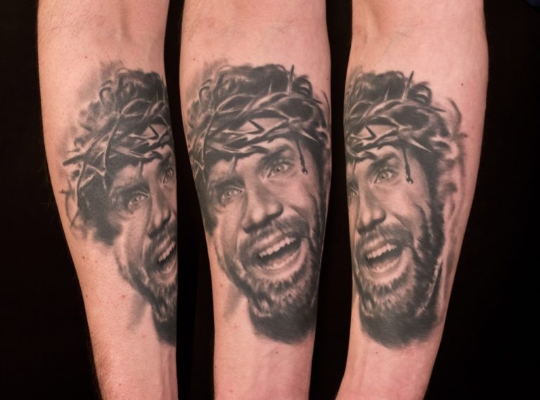 Daniel-Claessens_black-and-gray_photo-realism_portrait_tattoo_Will-Ferrell_Jesus_custom-tattoos_Beloved-Studios_2